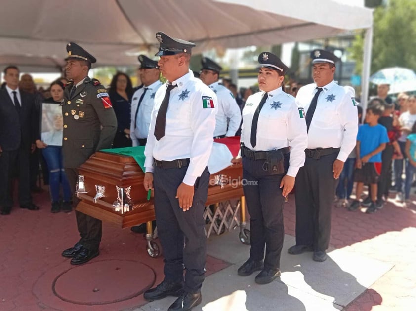 Realizan homenaje a policía municipal caído en cumplimiento de su deber.