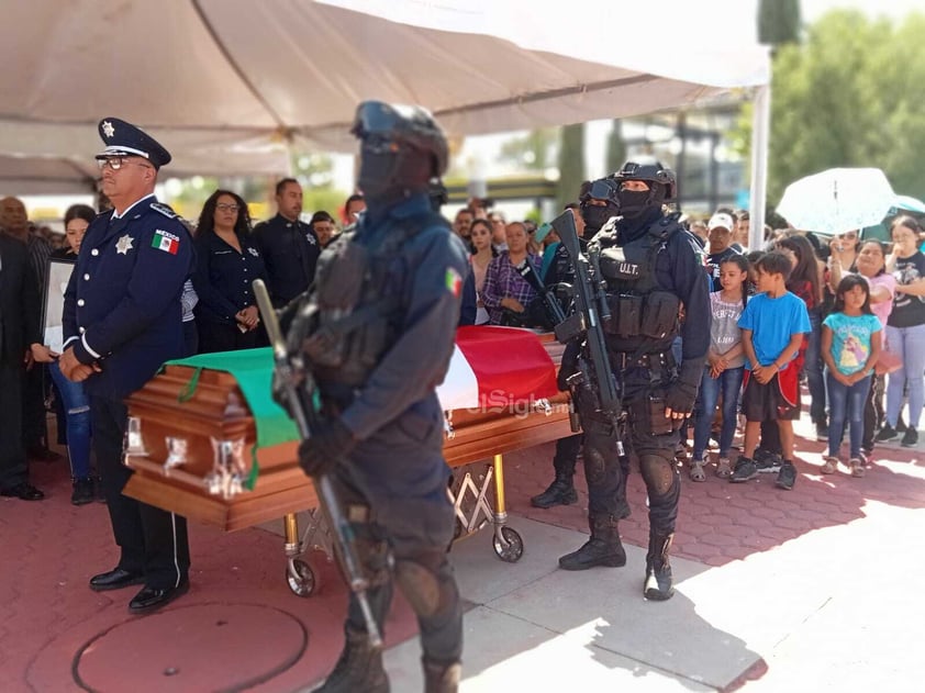 Realizan homenaje a policía municipal caído en cumplimiento de su deber.