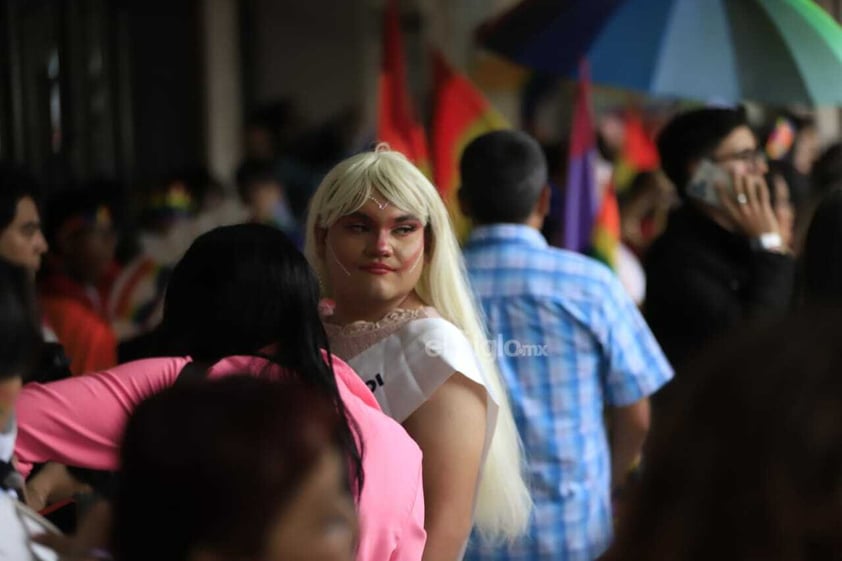 El domingo se llevó a cabo la marcha del orgullo LGBTIQ+ por las calles principales de la ciudad de Durango.