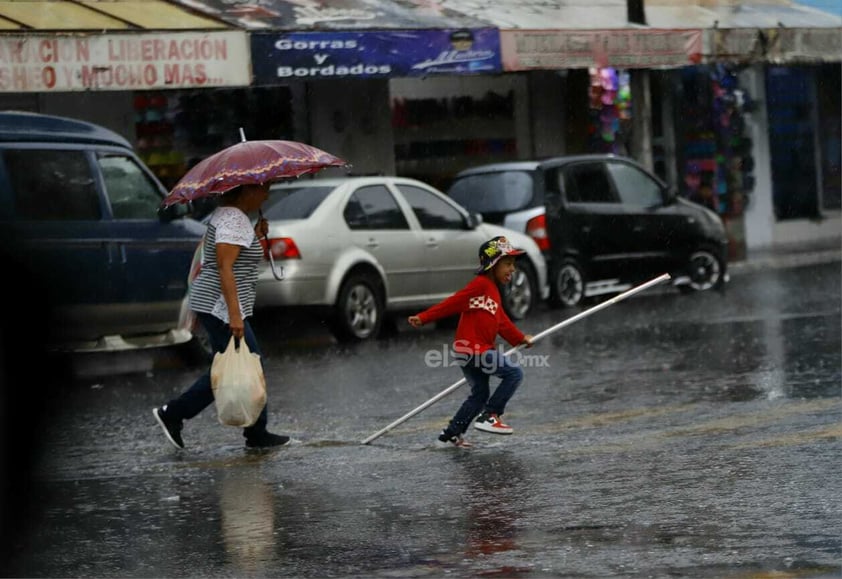 Tras las lluvias registradas esta tarde en la ciudad de Durango, se activó el comando de incidentes.