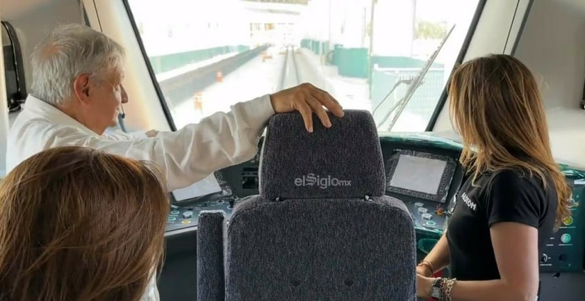 El pasado sábado, el presidente Andrés Manuel López Obrador presentó el primer vagón del Tren Maya en llegar a Cancún, Quintana Roo. Junto a la gobernadora Mara Lezama, difundieron las primeras imágenes del convoy que pertenecería a la línea 'Xiinbal'.