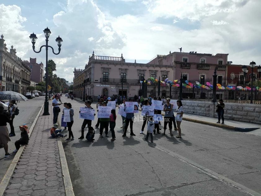 A casi un mes de la desaparición de la joven Yareli, familiares y amigos externaron su temor, porque no hay avances en las investigaciones sobre su caso en Durango