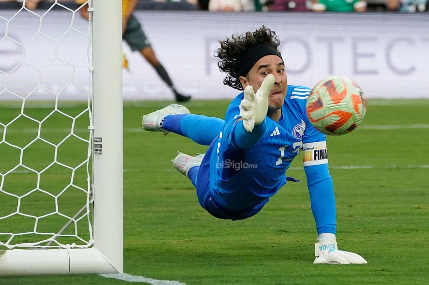 ¡México es campeón! Con anotación de Santiago Giménez, México levanta el título de la Copa Oro