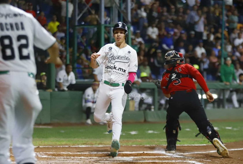 Piratas vs Generales / Juego 01 / Estadio Fco. Villa