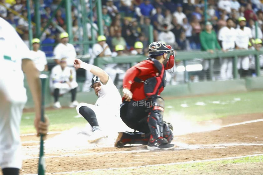 Piratas vs Generales / Juego 01 / Estadio Fco. Villa