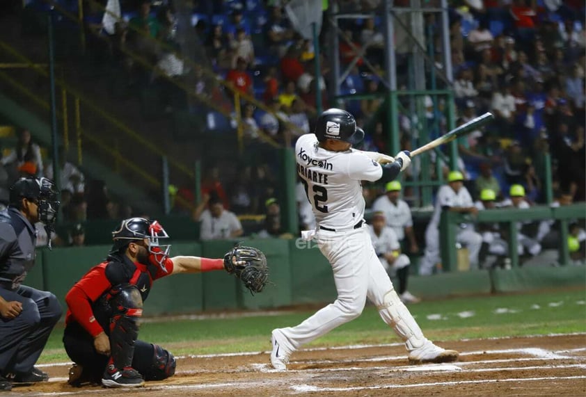 Piratas vs Generales / Juego 01 / Estadio Fco. Villa