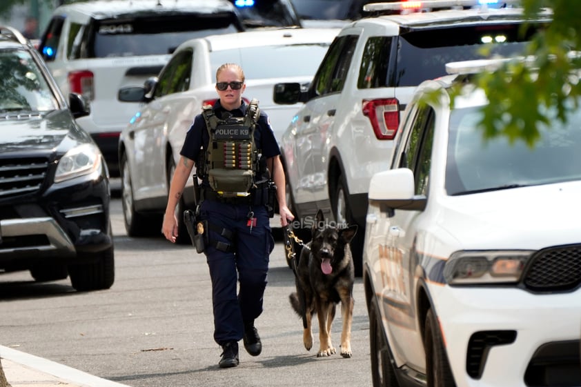 Las oficinas del Senado de Estados Unidos se preparan para volver a la normalidad tras una falsa alarma de tiroteo en sus inmediaciones, informó este miércoles la Policía del Capitolio en un comunicado.