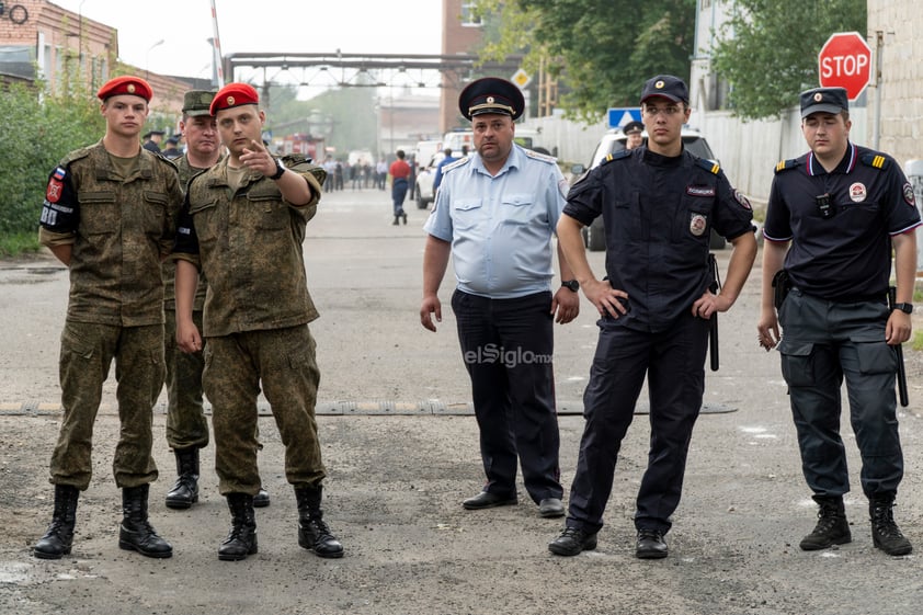 El número de heridos en la explosión ocurrida en una fábrica de material óptico y electrónico de Sérguiev Posad, a 75 kilómetros al norte de Moscú, ascendió este miércoles a 52 personas, según las autoridades locales.