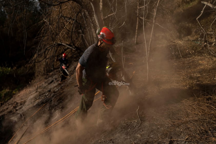 Las autoridades locales han elevado a 106 el número de personas que han fallecido en los incendios que se han registrado en la isla de Maui (Hawái), aunque hay todavía centenares de personas desaparecidas.