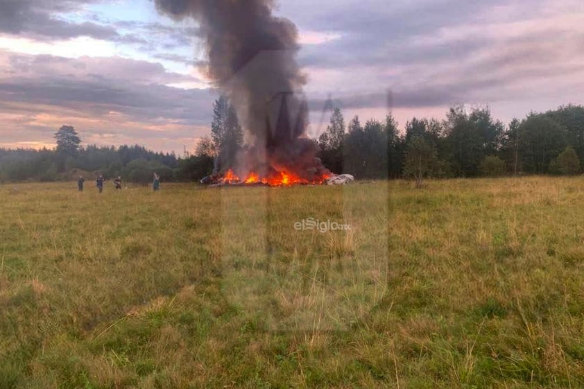 Yevgueni Prigozhin, jefe del grupo Wagner, se hallaba entre los pasajeros del avión privado Embraer que se estrelló en la tarde del miércoles en el centro de Rusia, siniestro en el que murieron sus 10 ocupantes, según informó la agencia de aviación civil, Rosaviatsia.