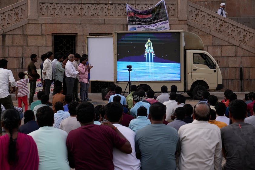 La misión espacial Chandrayaan-3 logró ayer el primer alunizaje en el polo sur de la Luna y representa, en palabras de José Franco, investigador del Instituto de Astronomía de la Universidad Nacional Autónoma de México (UNAM), “un hito para la India”, ya que también se trata de la primera vez que India aluniza suavemente.