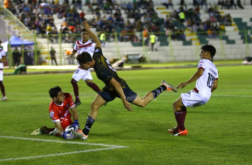 Alacranes de Durango cerró las acciones de la jornada 3 al recibir a la escuadra de Cimarrones de Sonora en el estadio Francisco Zarco.