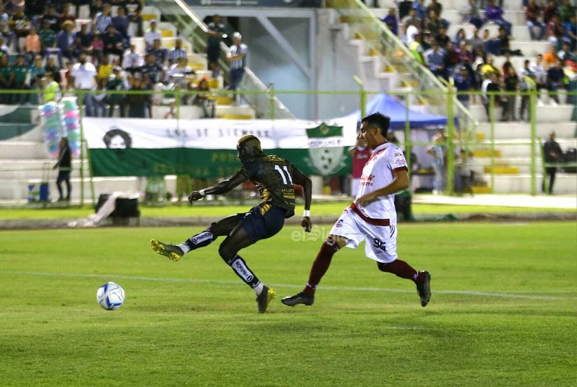 Alacranes de Durango cerró las acciones de la jornada 3 al recibir a la escuadra de Cimarrones de Sonora en el estadio Francisco Zarco.