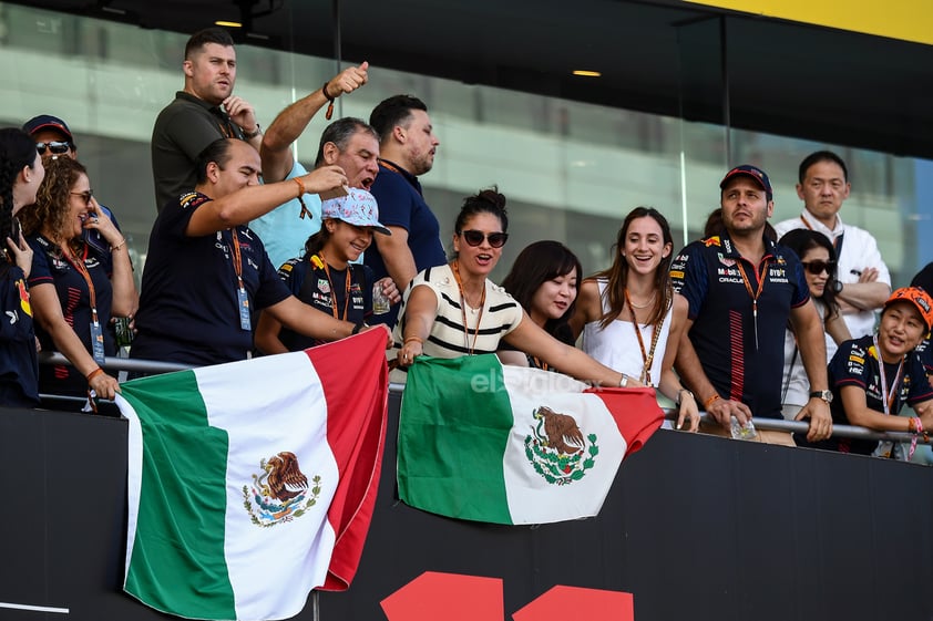 El neerlandés Max Verstappen ganó la carrera del Gran Premio de Japón en la que dominó con claridad y en la que los dos McLaren, del británico Lando Norris y el australiano Oscar Piastri, le acompañaron en el podio, en segunda y tercera posición, respectivamente.