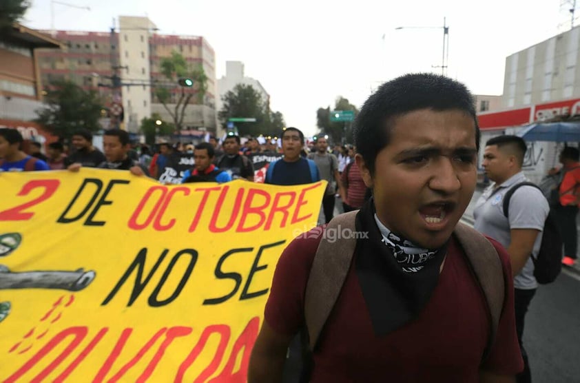 Este lunes se cumplen 55 años de la “Matanza de Tlatelolco” suscitada en la Plaza de las Tres Culturas, tras una manifestación masiva que fue reprimida de manera violenta por el ejército.