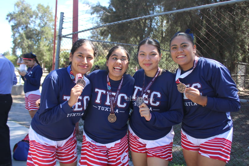 Se llegó el último día de competencia en los 65 Juegos Intertecnológicos, donde el ambiente deportivo y festivo se hizo evidente, luego de 4 días de competencia se vivieron las finales con grandes emociones en los diferentes escenarios.

Atletas de todo México se dieron cita en el Instituto Tecnológico de Durango, donde cerca de 2,500 deportistas demostraron su preparación en busca de la gloria guindiblanca.