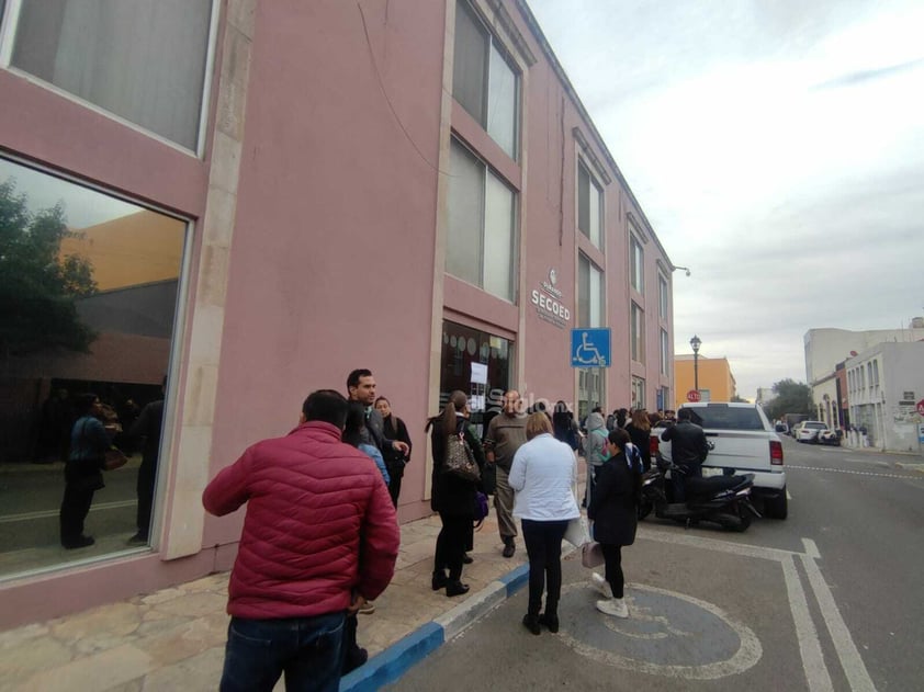 Esta mañana trabajadores de Gobierno del Estado tomaron las oficinas del poder Ejecutivo, Legislativo y Judicial, esto en protesta de la falta de pagos en algunos rubros.