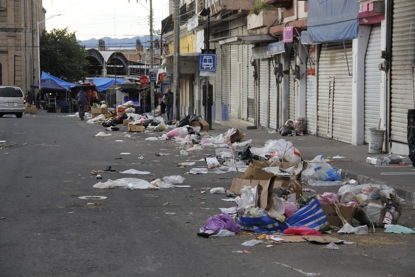 Esta mañana, la Zona Centro de Durango reporta con calles vacías en Navidad.