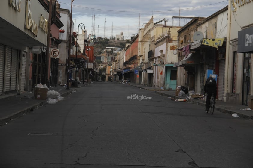 Esta mañana, la Zona Centro de Durango reporta con calles vacías en Navidad.