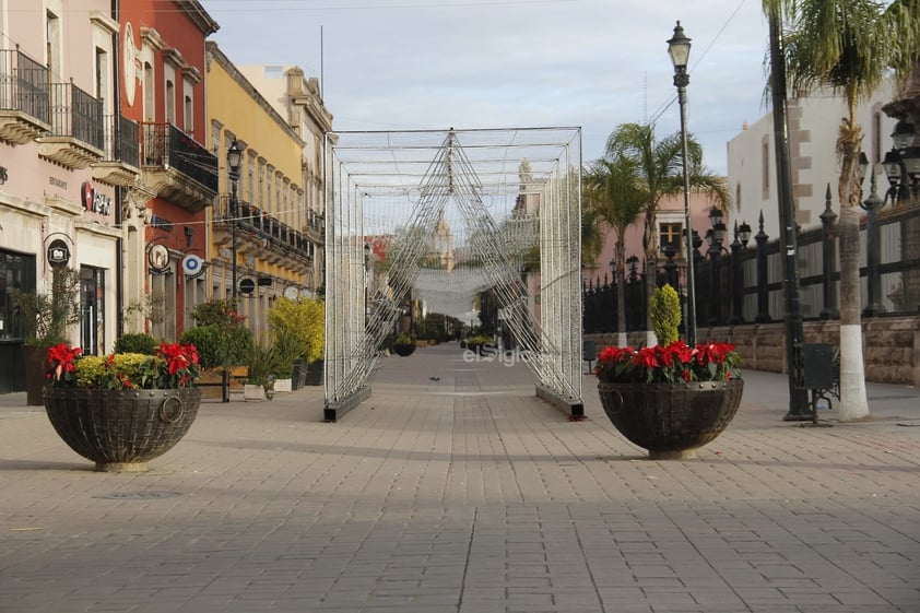 Esta mañana, la Zona Centro de Durango reporta con calles vacías en Navidad.