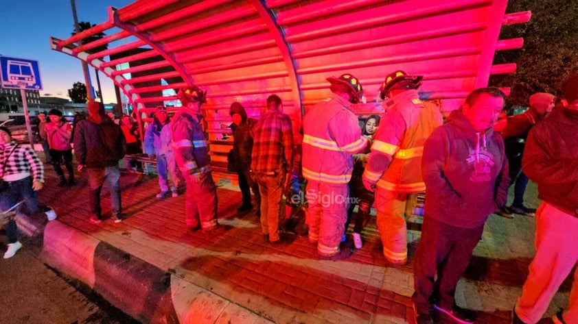 La tarde-noche de este viernes 2 de febrero un accidente vial entre dos camiones de ruta derivó en varias personas lesionadas.