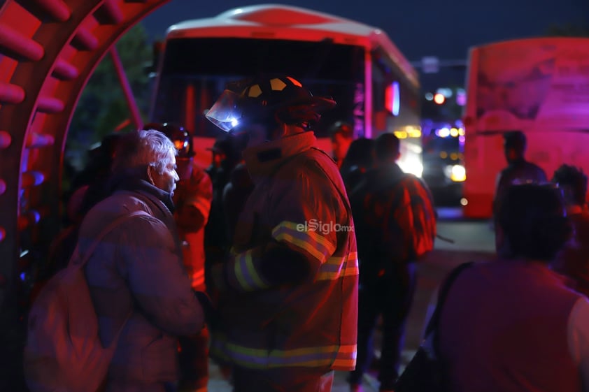 La tarde-noche de este viernes 2 de febrero un accidente vial entre dos camiones de ruta derivó en varias personas lesionadas.