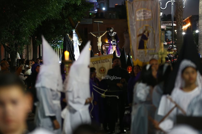 Realizan la Procesión del Silencio por las calles de Durango