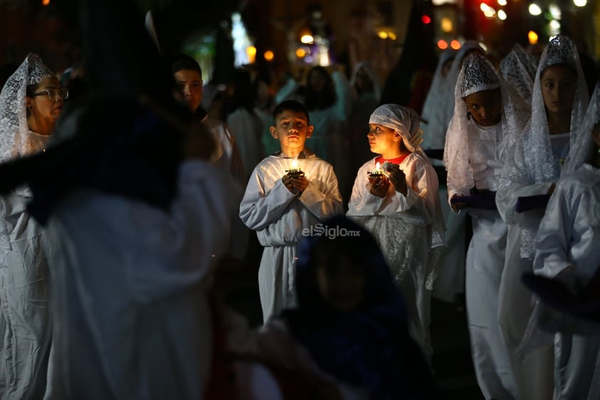 Realizan la Procesión del Silencio por las calles de Durango