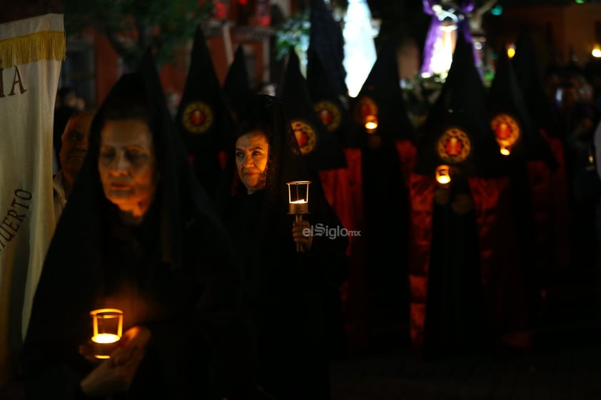 Realizan la Procesión del Silencio por las calles de Durango