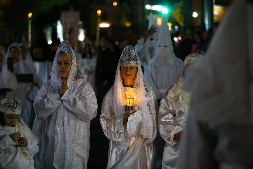 Realizan la Procesión del Silencio por las calles de Durango