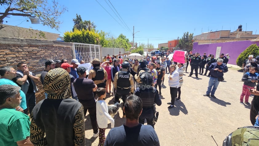 Familiares y vecinos exigen justicia por la pequeña Madelaine.