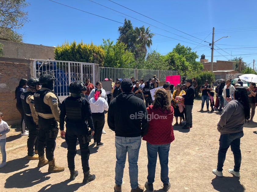 Familiares y vecinos exigen justicia por la pequeña Madelaine.