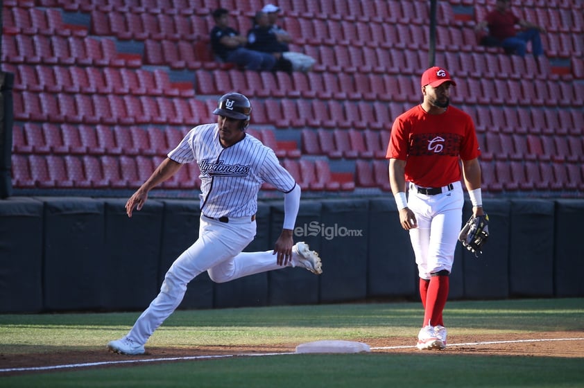 Caliente de Durango se enfrentó con la escuadra de los Algodoneros de Unión Laguna en el último juego de la pretemporada