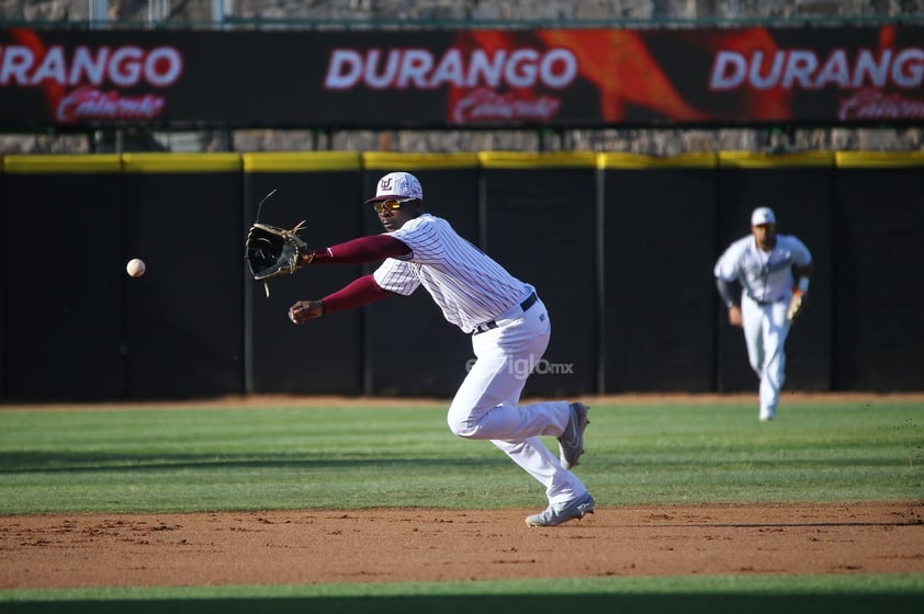 Caliente de Durango se enfrentó con la escuadra de los Algodoneros de Unión Laguna en el último juego de la pretemporada