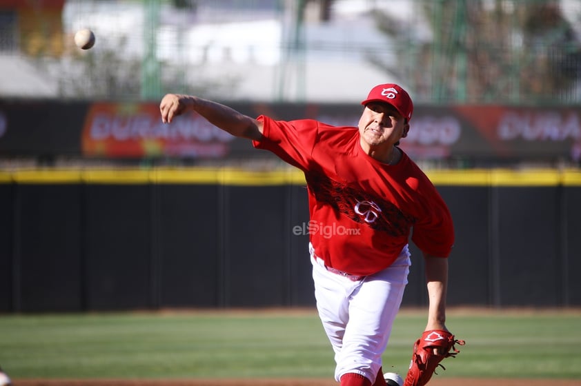 Caliente de Durango se enfrentó con la escuadra de los Algodoneros de Unión Laguna en el último juego de la pretemporada