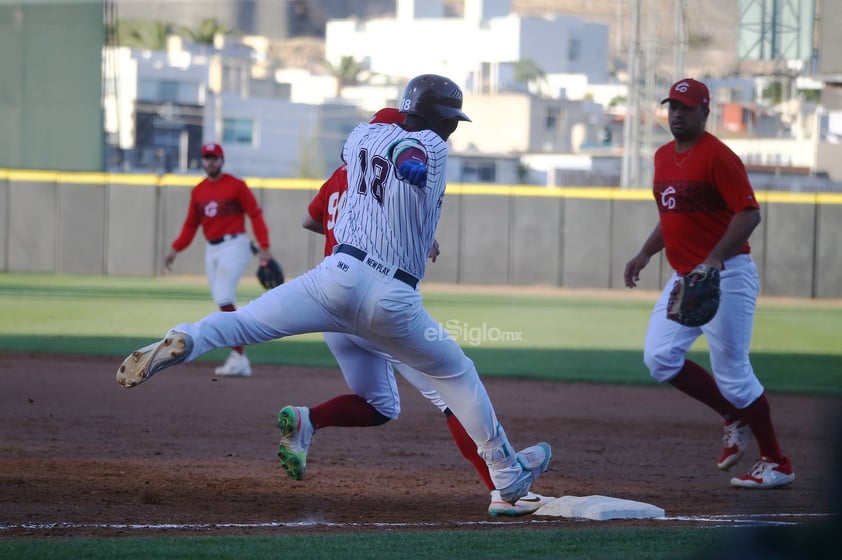 Caliente de Durango se enfrentó con la escuadra de los Algodoneros de Unión Laguna en el último juego de la pretemporada