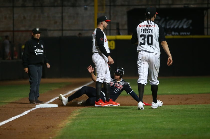 Caliente de Durango se enfrentó contra los Tecolotes de los Dos Laredos en el juego inaugural en El Volcán