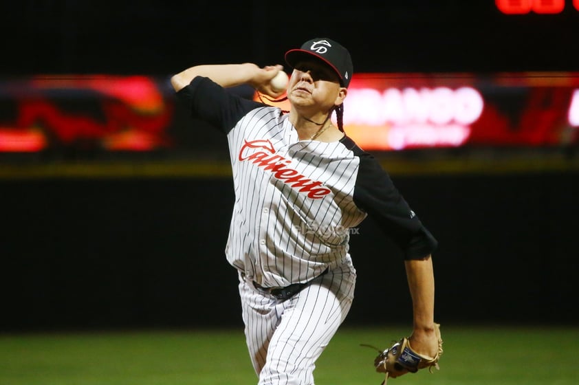 Caliente de Durango se enfrentó contra los Tecolotes de los Dos Laredos en el juego inaugural en El Volcán