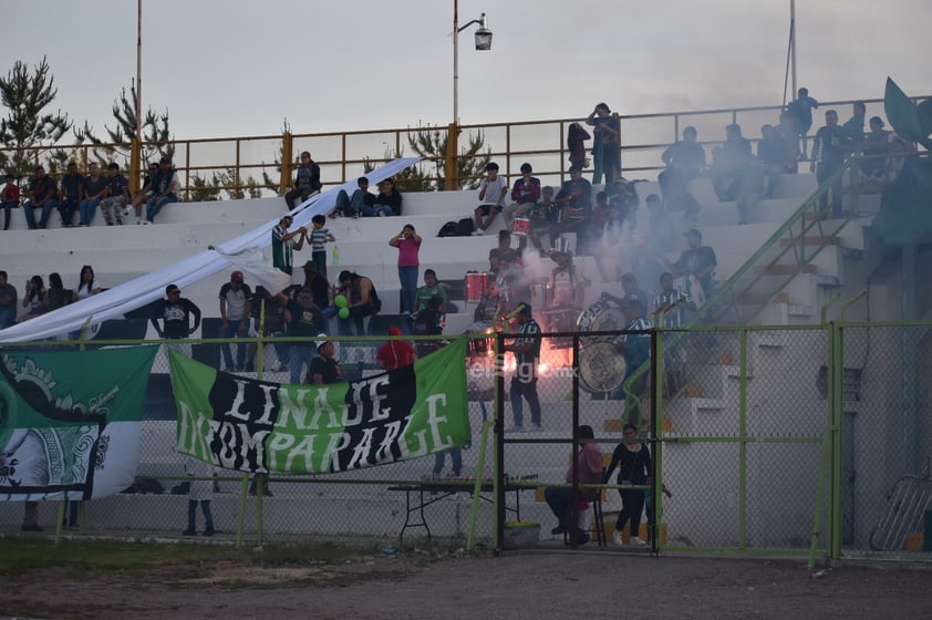 Alacranes de Durango derrotó con autoridad la tarde de este sábado a la escuadra de Tritones Vallarta por marcador de 6-0 en el partido de vuelta de los cuartos de final de la Liga Premier