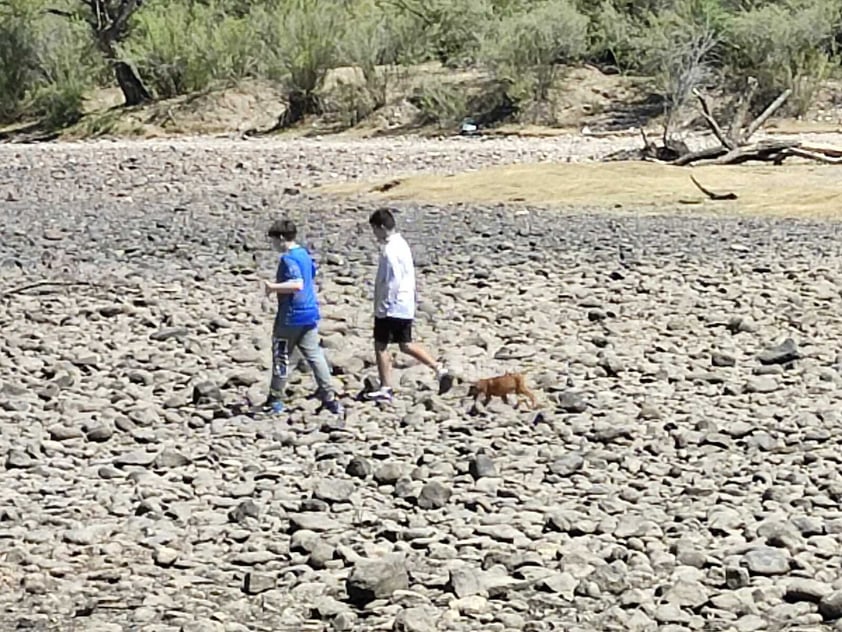 La sequía ha provocado que las presas y ríos del municipio, se encuentren a esta fecha, prácticamente vacíos, tal es el caso del río Tunal, en El Pueblito