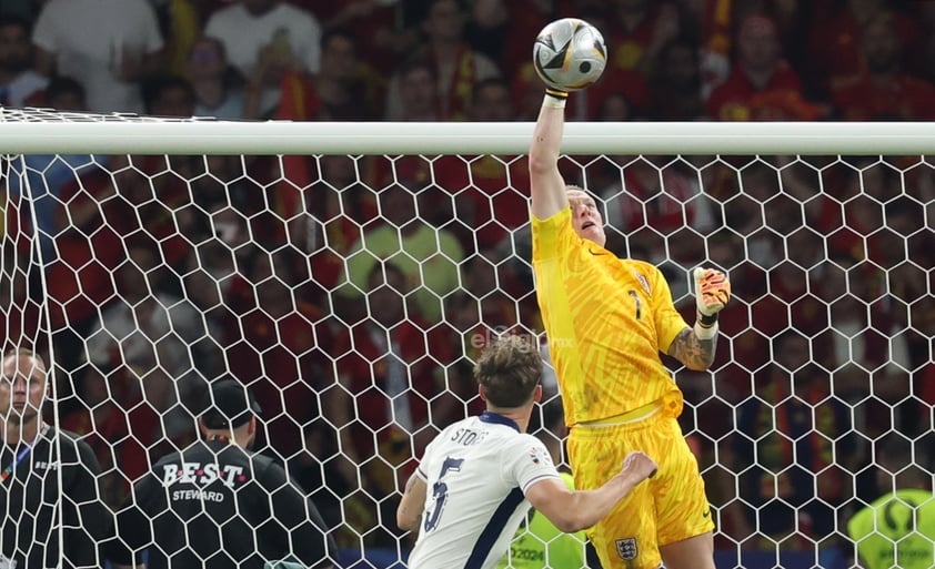 España, con goles de Nico Williams y Mikel Oyarzabal, venció 2-1 a Inglaterra en el Estadio Olímpico de Berlín, consiguiendo su cuarta Eurocopa tras las victorias de 1964, 2008 y 2012.