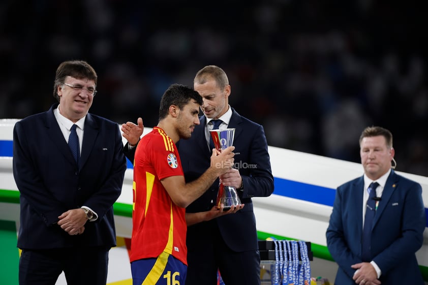 España, con goles de Nico Williams y Mikel Oyarzabal, venció 2-1 a Inglaterra en el Estadio Olímpico de Berlín, consiguiendo su cuarta Eurocopa tras las victorias de 1964, 2008 y 2012.