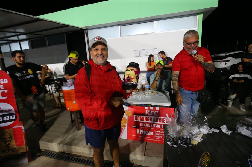 El Siglo de Durango inauguró su primer Torneo de Pádel, donde 51 parejas se enfrentarán para lograr ganar un viaje a Mazatlán.