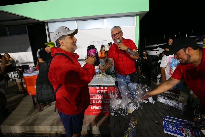 El Siglo de Durango inauguró su primer Torneo de Pádel, donde 51 parejas se enfrentarán para lograr ganar un viaje a Mazatlán.