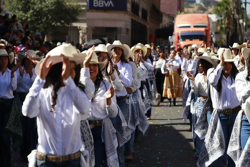 Así se vivió el desfile cívico militar por el 114 Aniversario de la Revolución Mexicana