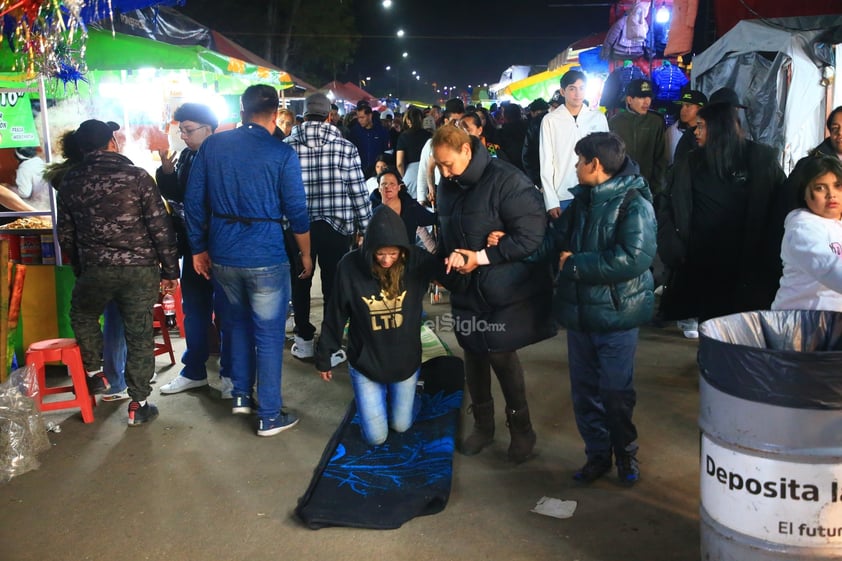 Cientos de duranguenses se congregaron en el Santuario de Nuestra Señora de Guadalupe para las tradicionales mañanitas a la Virgen de Guadalupe