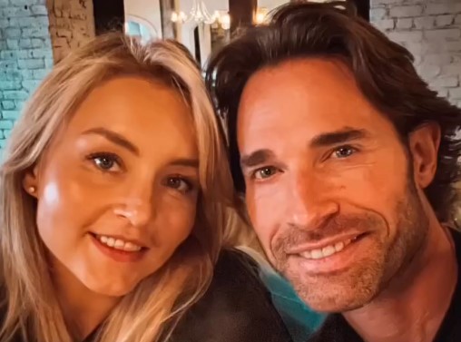 Sebastián Rulli acompañó a Angelique Boyer a la boda de su Hermano mayor en  Francia