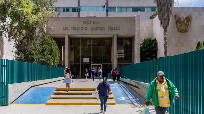 Denuncian intrusismo profesional en el IMSS