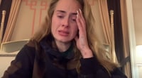 ¡Iniciaba mañana! Con lagrimas Adele revela que COVID-19 atrasa su residencia en Las Vegas