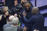 Siempre quise ser como él: LeBron James en su reencuentro con Michael Jordan 